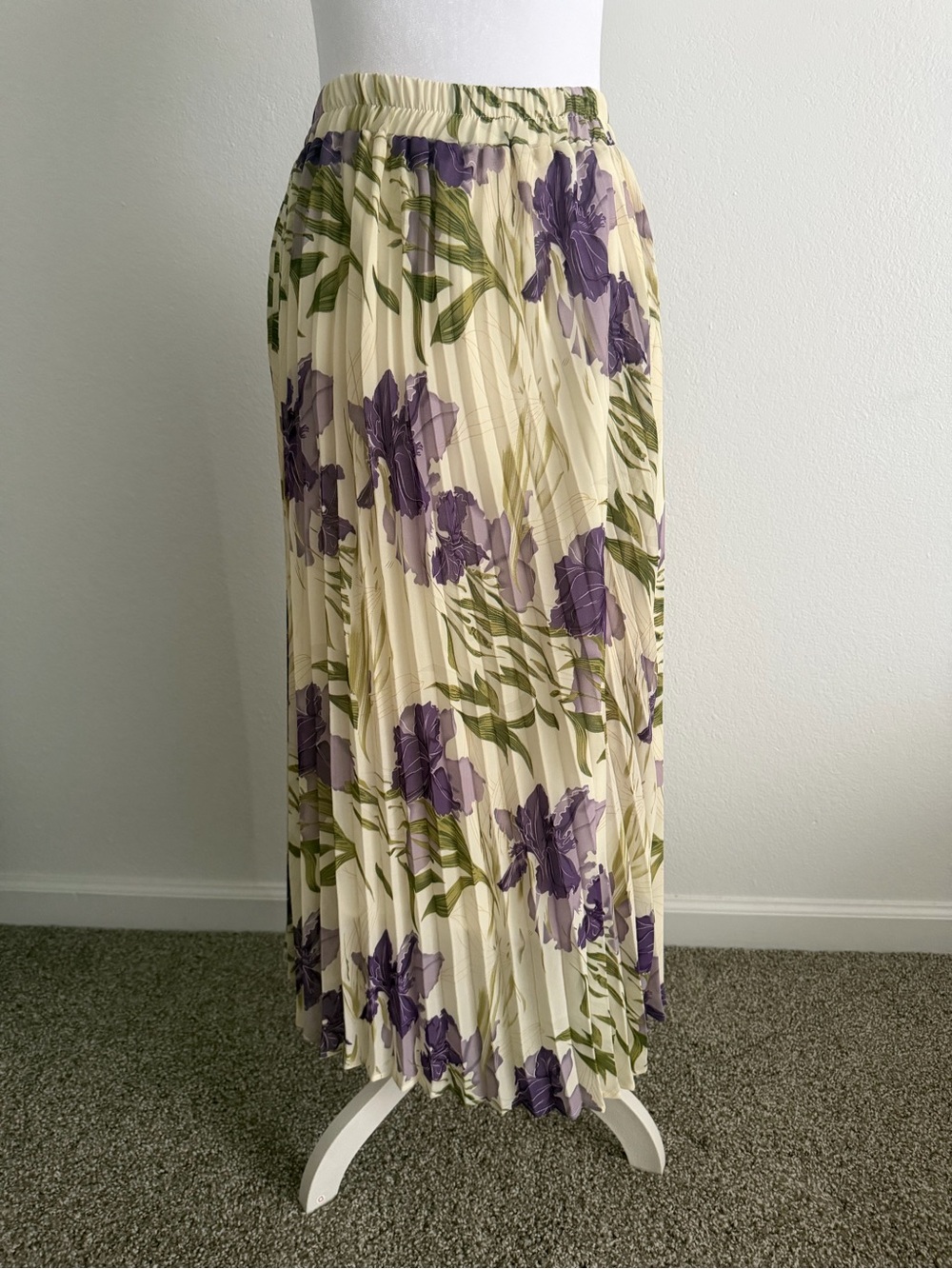 Pleated Floral Maxi Skirt - Cream with Purple Floral Print